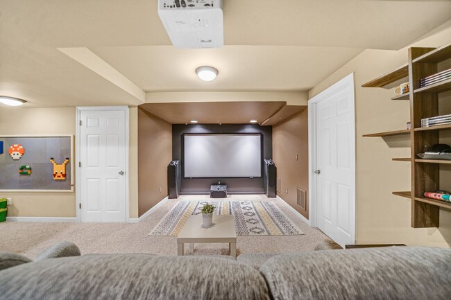 Building Photo - 4 Bedroom 4 Bath culdesac home in the Hart...