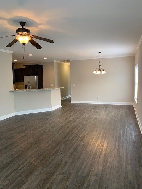 Building Photo - 2221 Brookville Dr