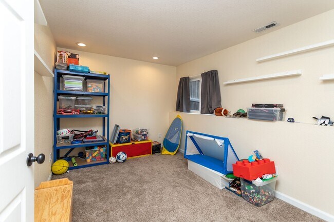 Building Photo - Charming 4-Bedroom Home in Prime Location!!!