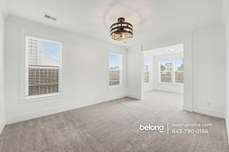 Building Photo - 212 Summer Tanager Dr