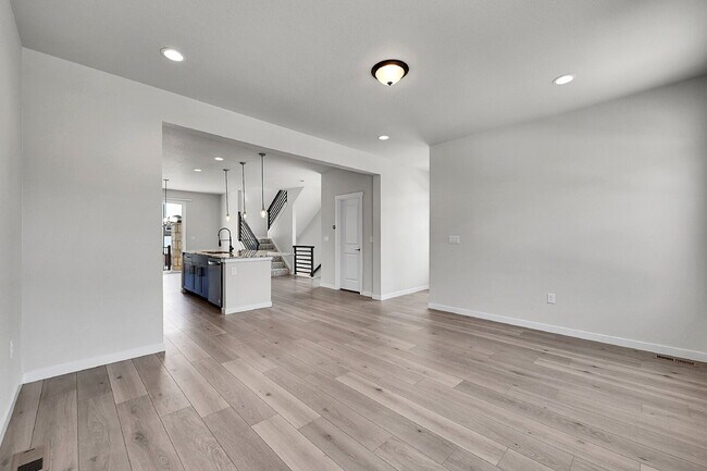 Building Photo - $2,650 - 4 bed, 3.5 bath updated home in C...