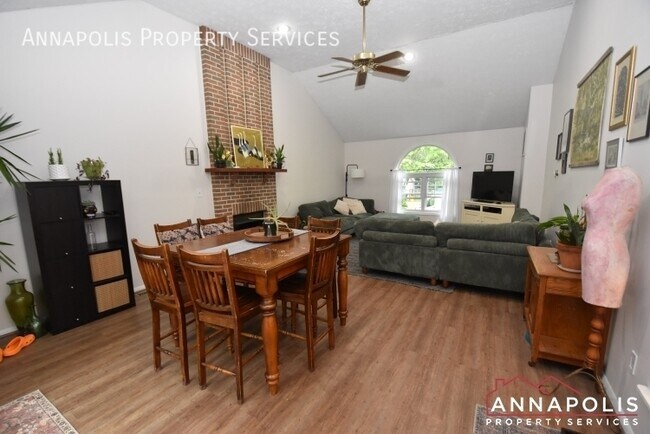 Building Photo - 1152 Neptune Pl