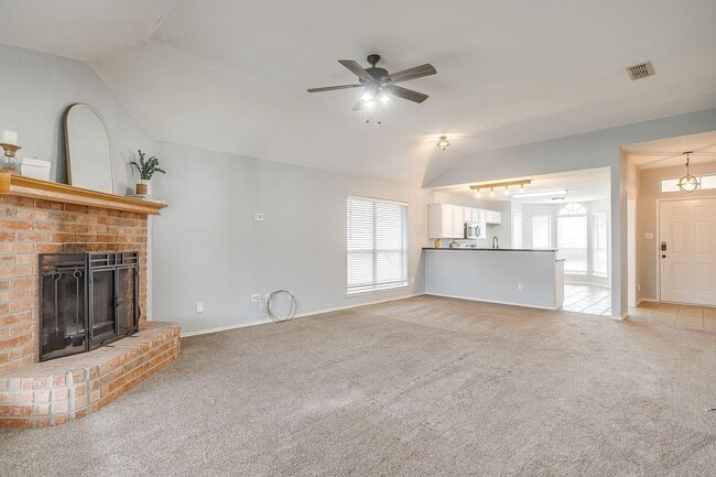 Building Photo - Great Rental in Marine Creek Heights- 3 Bed, 2 Bath- Eagle Mountain Saginaw ISD- 76135