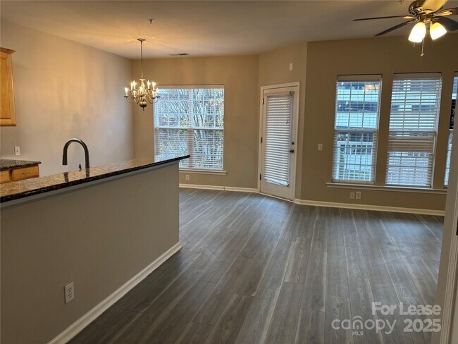 Building Photo - 14859 Santa Lucia Dr