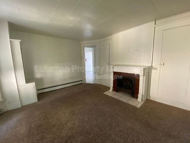 Building Photo - 431 W Vine St