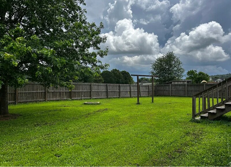 Building Photo - 116 Bollweevil Ln