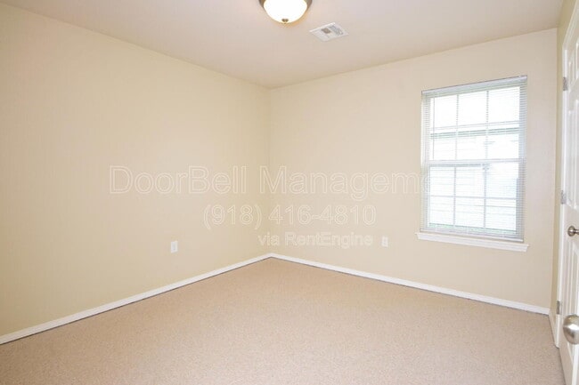 Building Photo - 6013 S Madison Pl