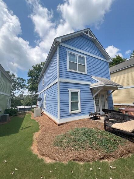 Building Photo - 162 Ruth Dr