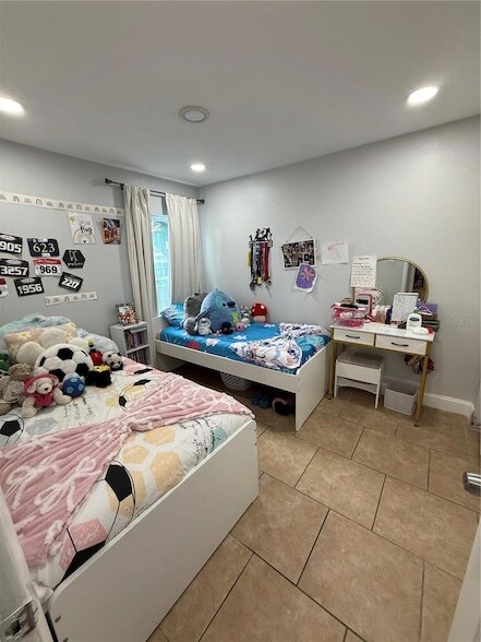 Building Photo - 4413 Ridgeline Cir