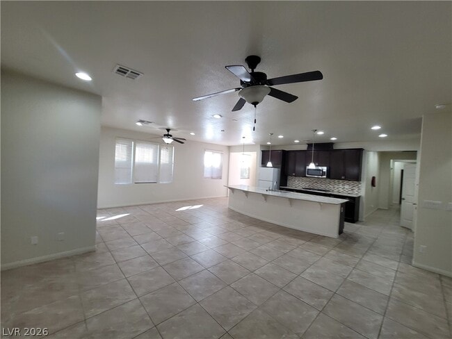 Building Photo - 5564 Bethany Bend Dr