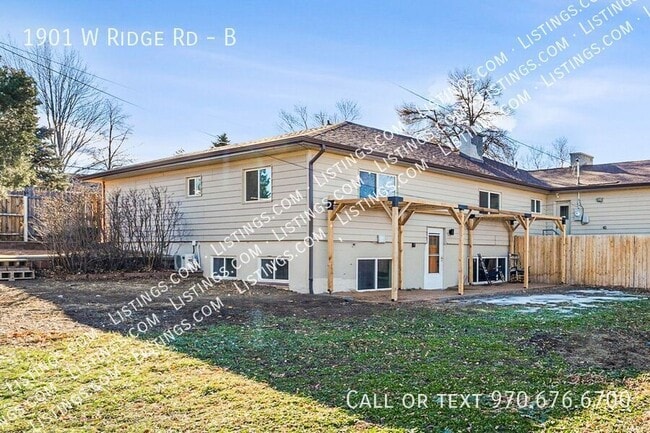 Building Photo - 1901 W Ridge Rd