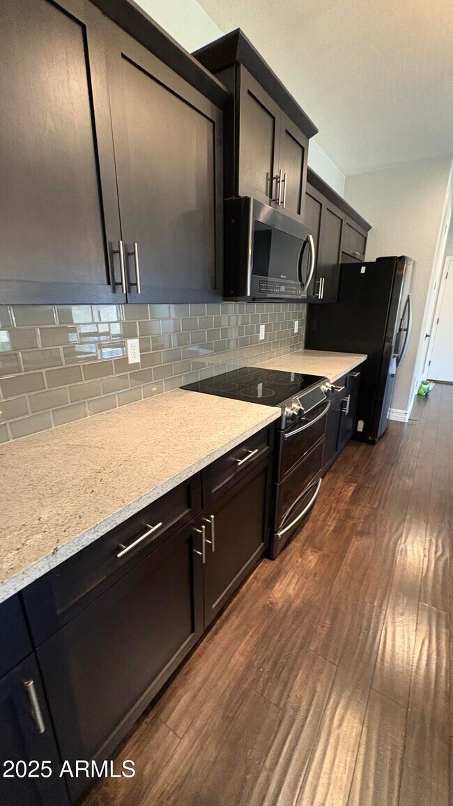 Building Photo - 11460 W St John Rd