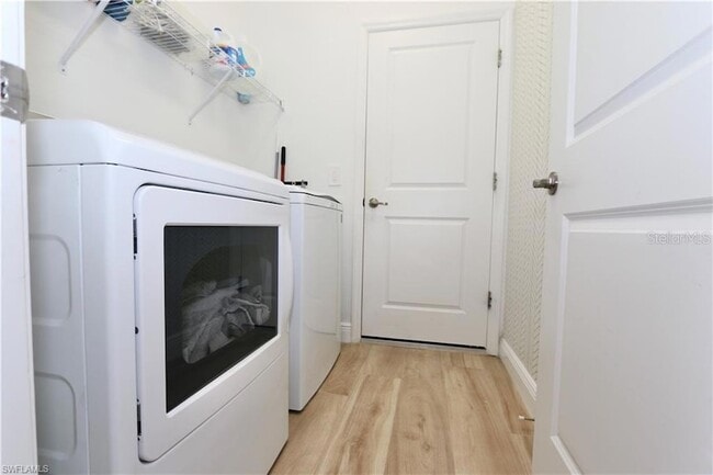 Building Photo - 17876 Woodland Ct