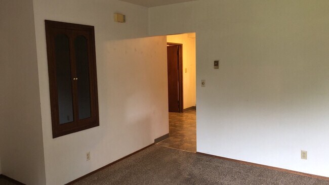 Building Photo - 1255 NW Davis Way