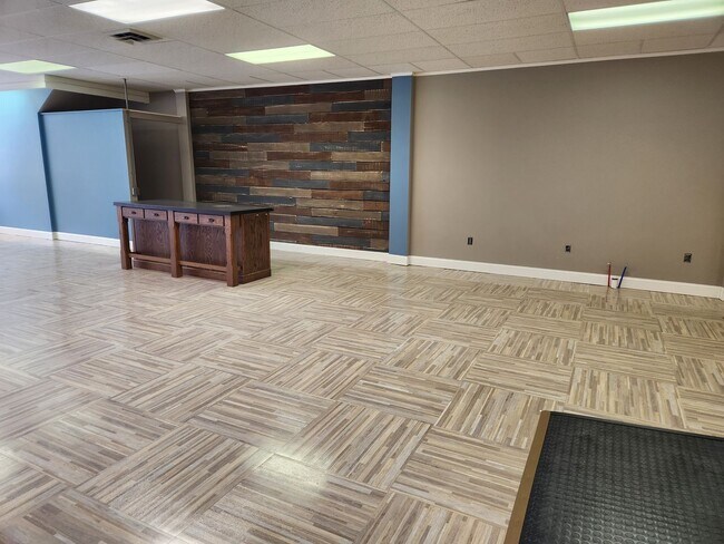 Building Photo - 110 N Michigan Ave