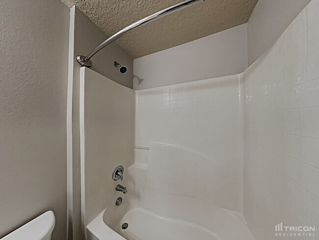 Building Photo - 531 Brown Bear Way