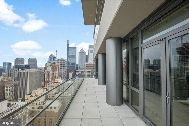 Building Photo - 1706 Rittenhouse Square