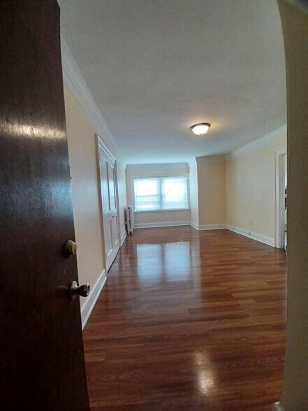 Interior Photo - Whitestone Manor Apartments