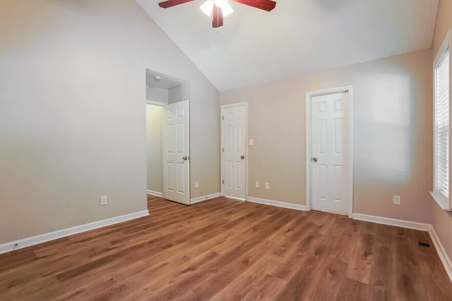 Building Photo - 1005 Henchman Ct