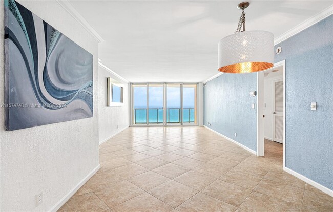 Building Photo - 2501 S Ocean Dr