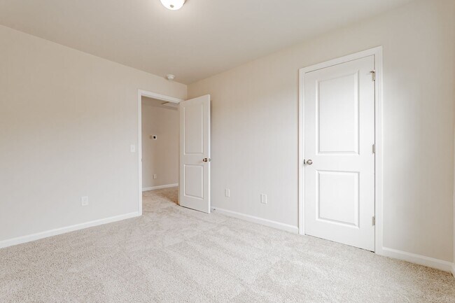 Building Photo - Gorgeous 4-Bedroom Home in Boulder Ridge –...
