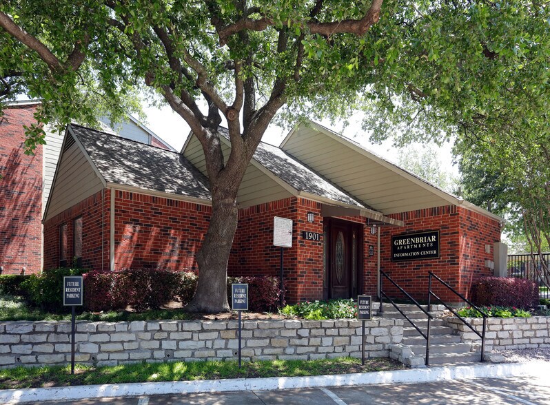 Greenbriar Apartments