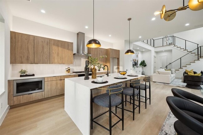 Building Photo - 5217 Lindsley Ave