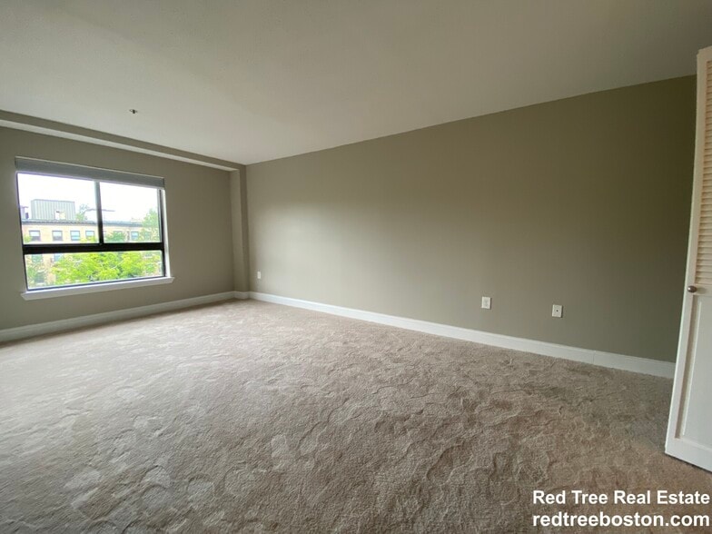 Building Photo - 1111 Beacon St