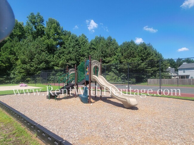 Building Photo - WOW!!!......COME SEE THIS GORGEOUS 4 BEDROOM / 3 BATH HOME IN THE POPULAR KINGSWOOD SUBDIVSION-A ...