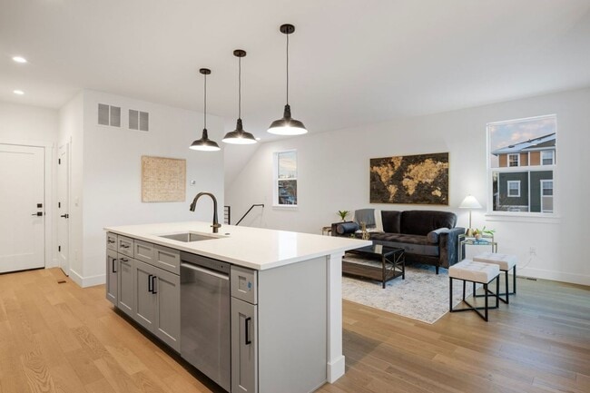 Building Photo - Modern New Construction Duplex in Desirabl...