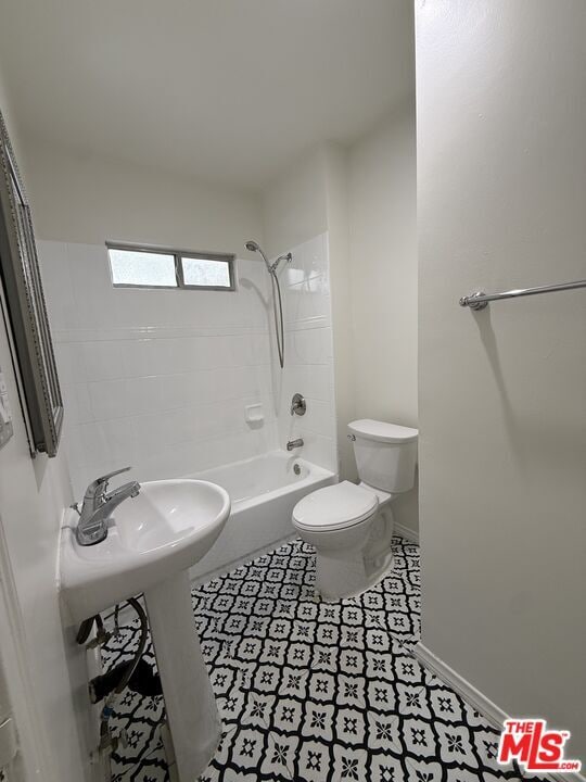 Building Photo - 734 S Gramercy Pl