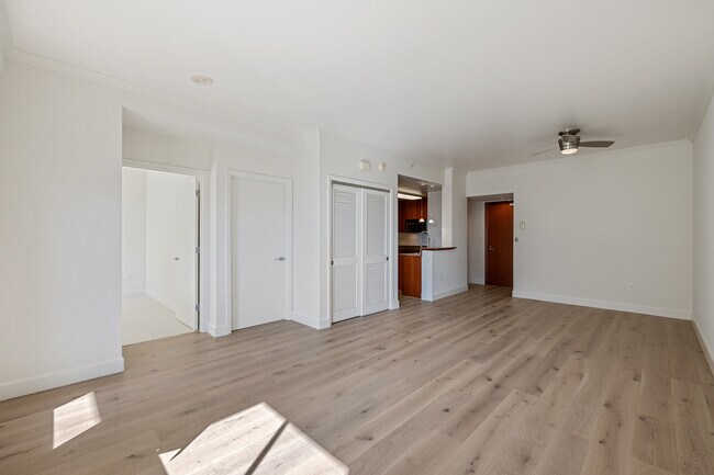 Building Photo - 246 2nd St