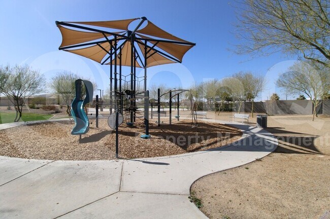 Building Photo - 5866 N 86th Ln