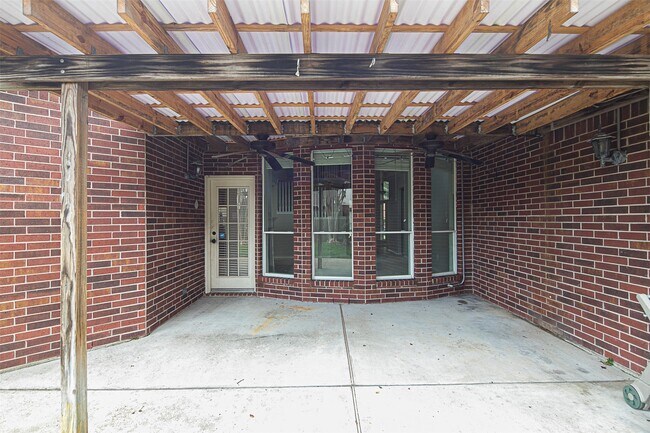 Building Photo - 2407 Hanston Ct