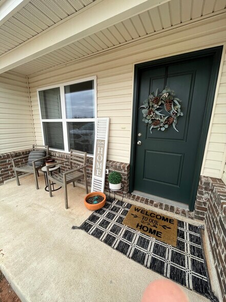 Building Photo - 326 Starlight Dr