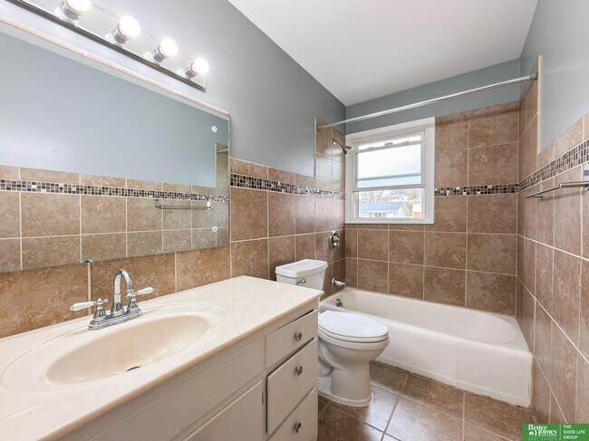 Building Photo - 5029 Arbor Cir