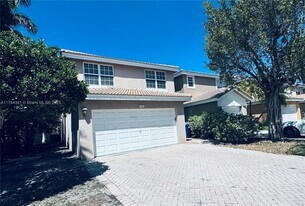 Building Photo - 5441 NW 93rd Ter
