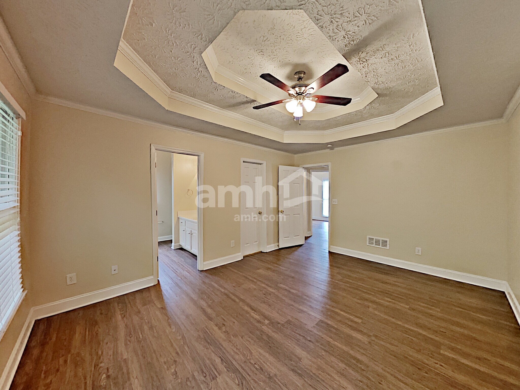 Building Photo - 4759 Julian Way