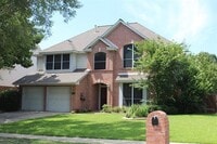 Building Photo - 2205 Branchwood Dr