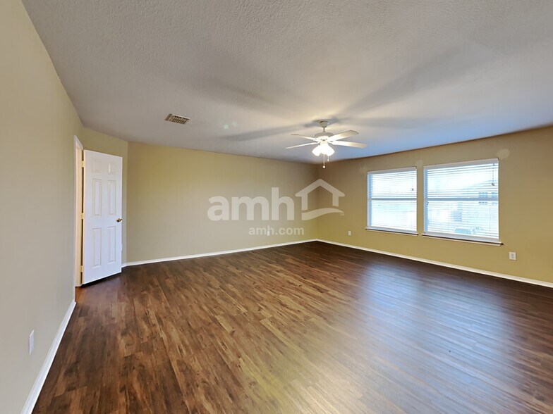 Building Photo - 2909 Kimbrough Ln