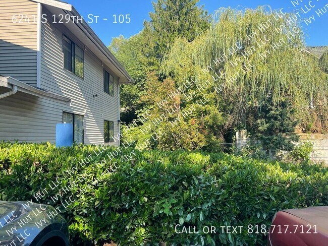 Building Photo - 6241 S 129th St
