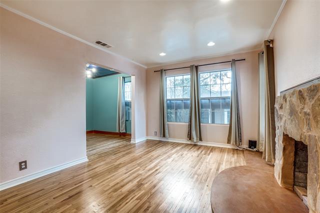 Building Photo - 8810 Daytonia Ave