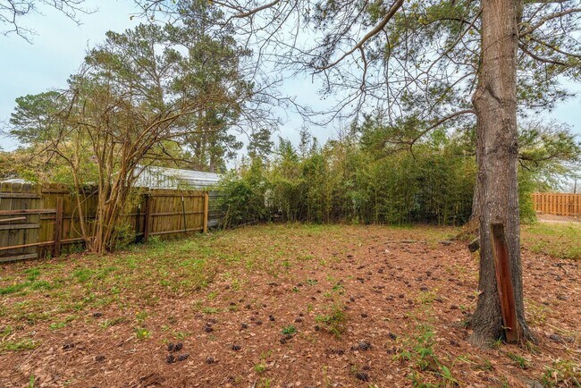 Building Photo - SECTION 8 ACCEPTED! - Cozy 2-Bedroom Home in Prime Augusta Location