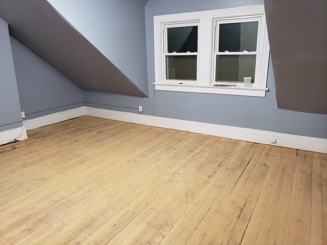 Bedroom 3 - 135 Summer St