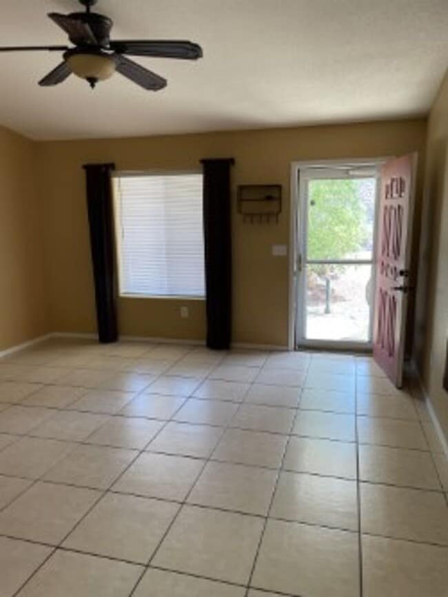 Building Photo - 2295 Senita Dr
