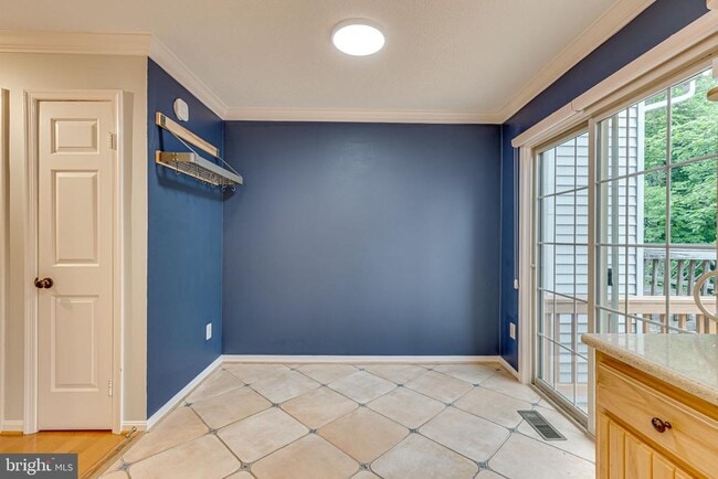 Building Photo - 8061 Sky Blue Dr