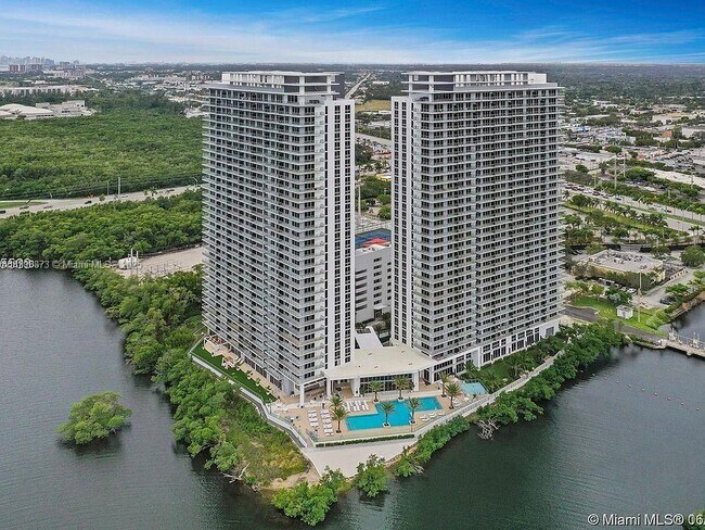 Building Photo - 16385 Biscayne Blvd