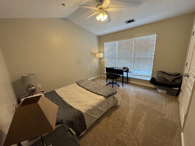Building Photo - 2 bed/2 baths in Clemson, SC - Near CU