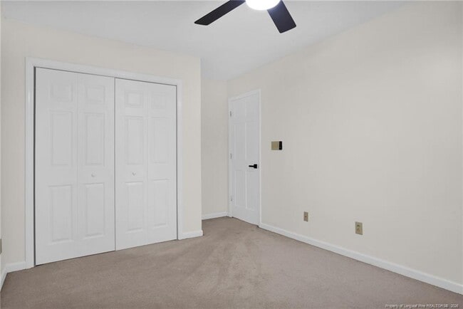 Building Photo - 160 Carolina Way