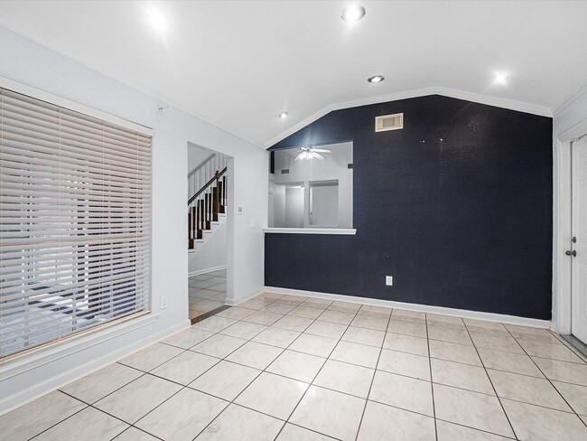Building Photo - 3823 Suttonford Dr